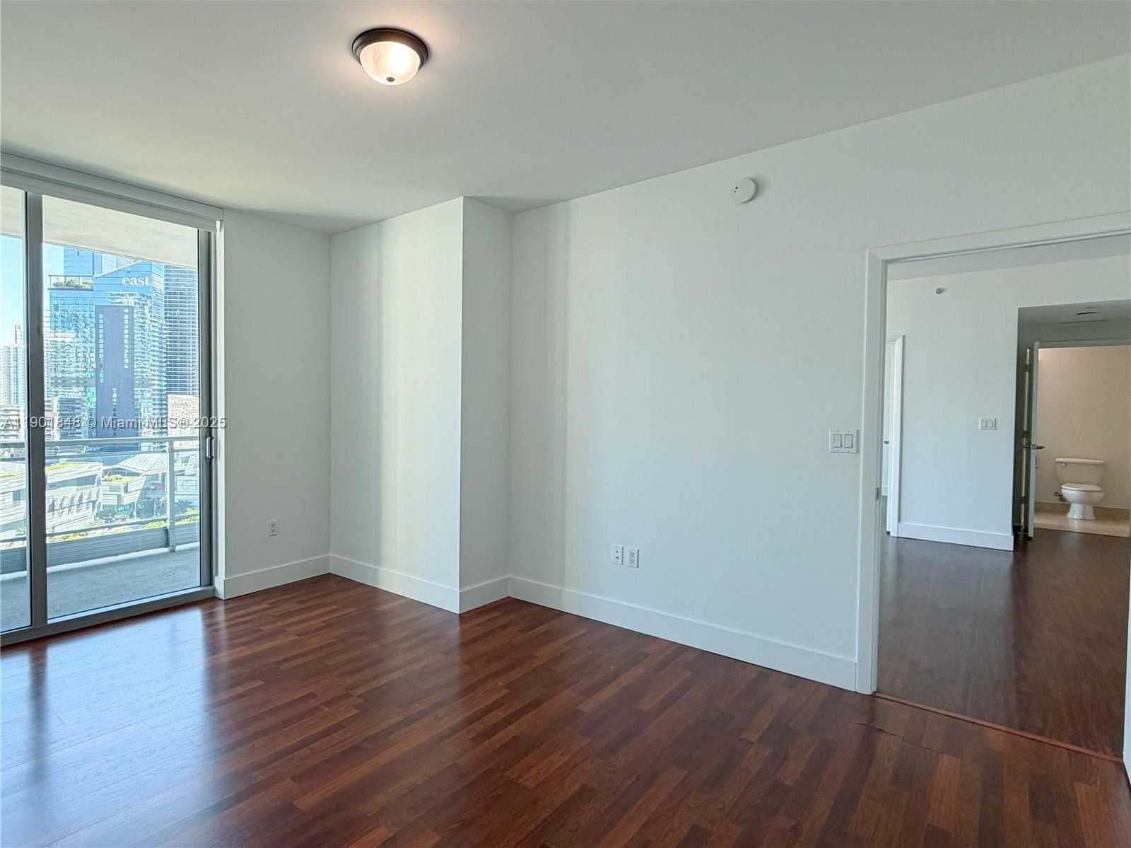 Small Image of 90 SOUTH WEST 3RD ST #2401, Miami Number 20