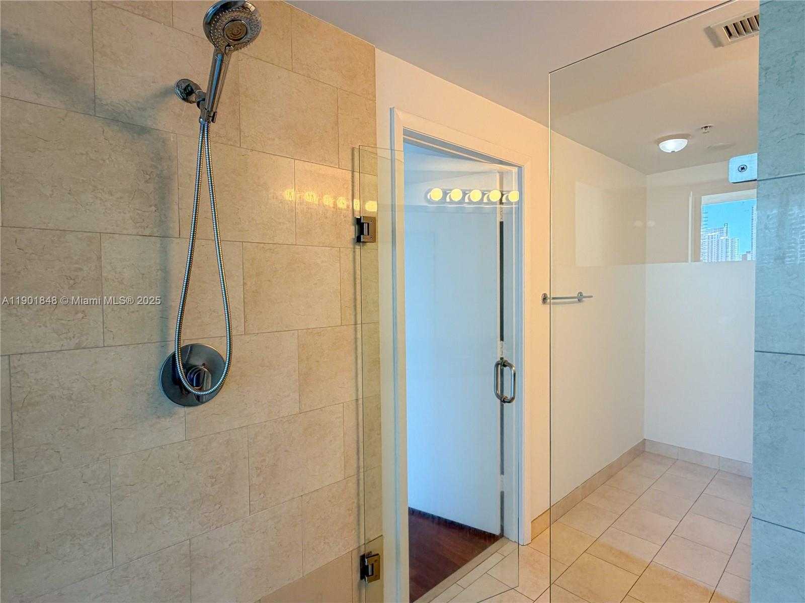 Small Image of 90 SOUTH WEST 3RD ST #2401, Miami Number 31