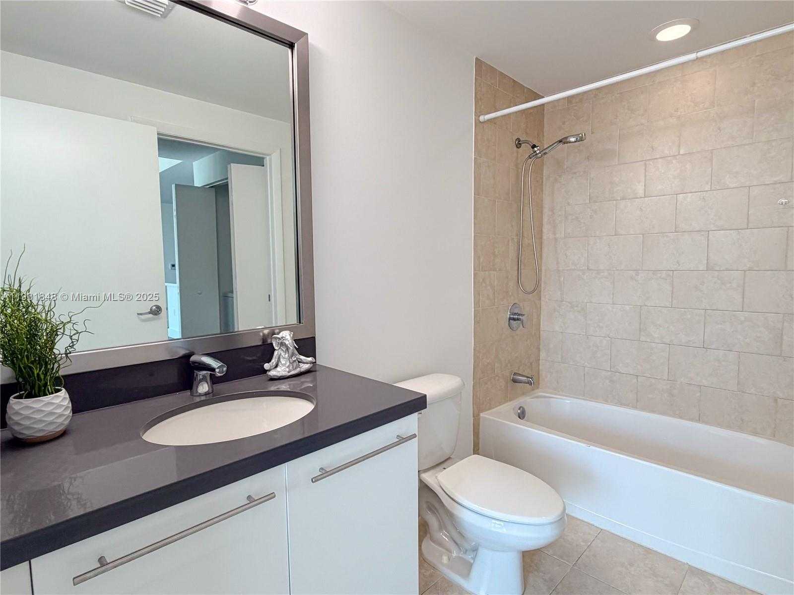 Small Image of 90 SOUTH WEST 3RD ST #2401, Miami Number 41