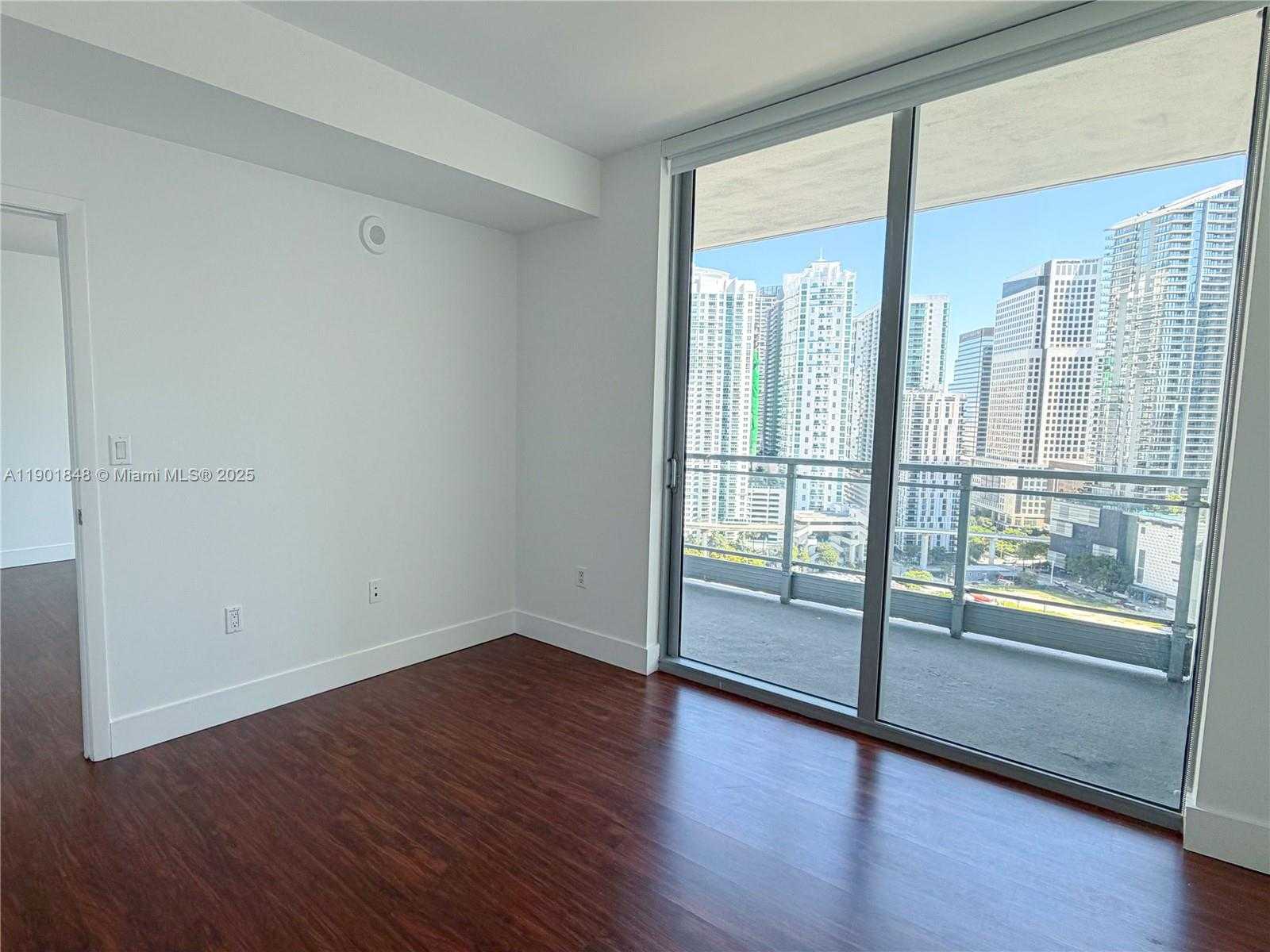 Small Image of 90 SOUTH WEST 3RD ST #2401, Miami Number 42