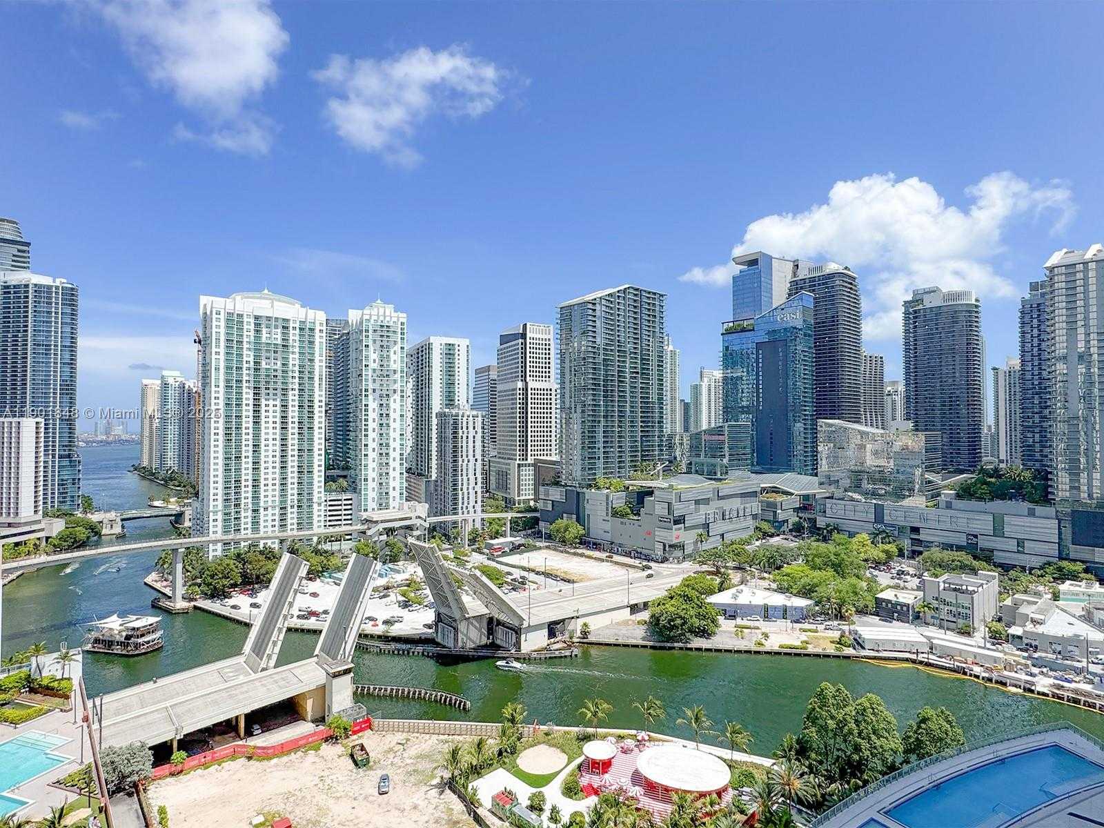 Small Image of 90 SOUTH WEST 3RD ST #2401, Miami Number 46