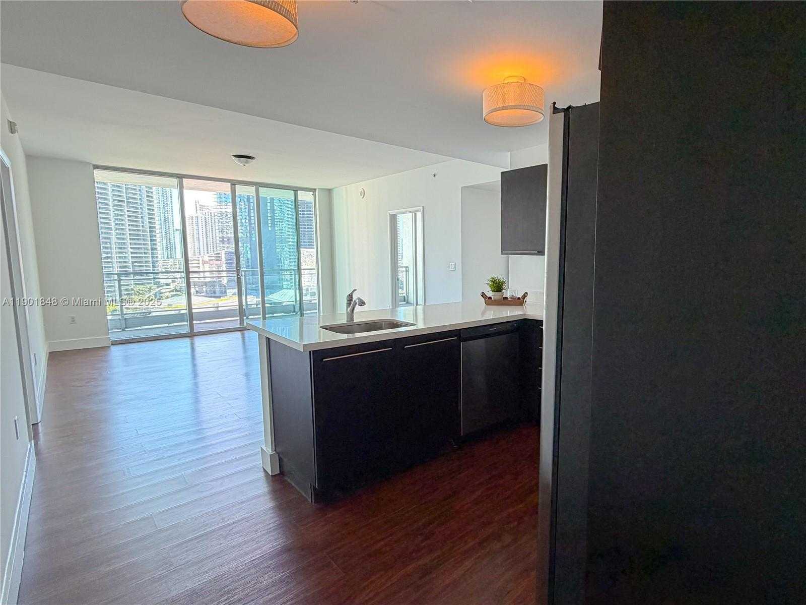 Small Image of 90 SOUTH WEST 3RD ST #2401, Miami Number 6