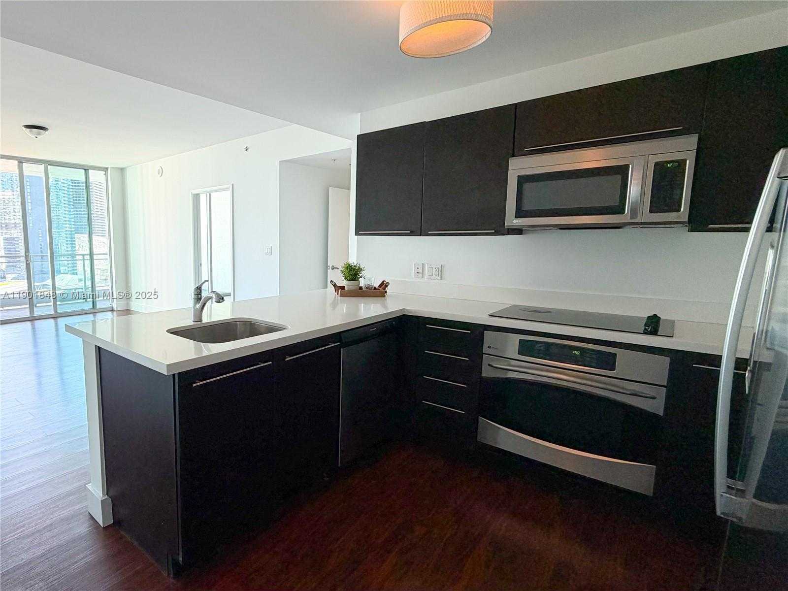 Small Image of 90 SOUTH WEST 3RD ST #2401, Miami Number 7