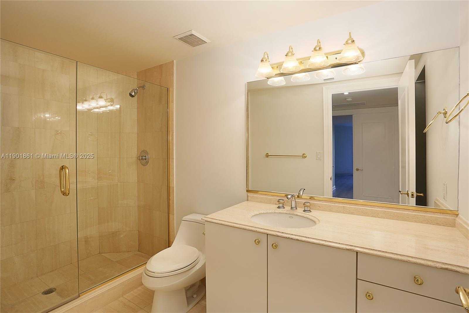 Small Image of 445 GRAND BAY DR #201, Key Biscayne Number 2