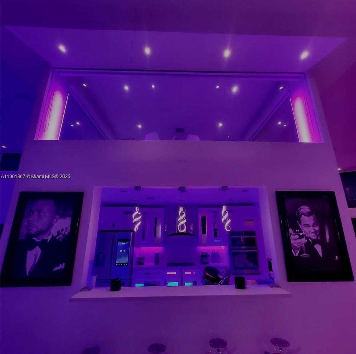 Small Image of 6003 UMBRELLA TREE LN, Tamarac Number 10