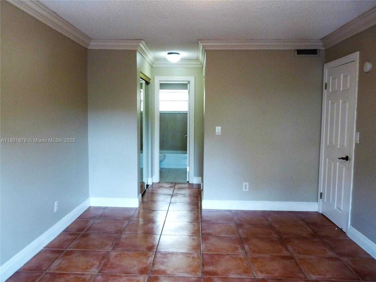 Small Image of 7701 CAMINO REAL #A202, Miami Number 11