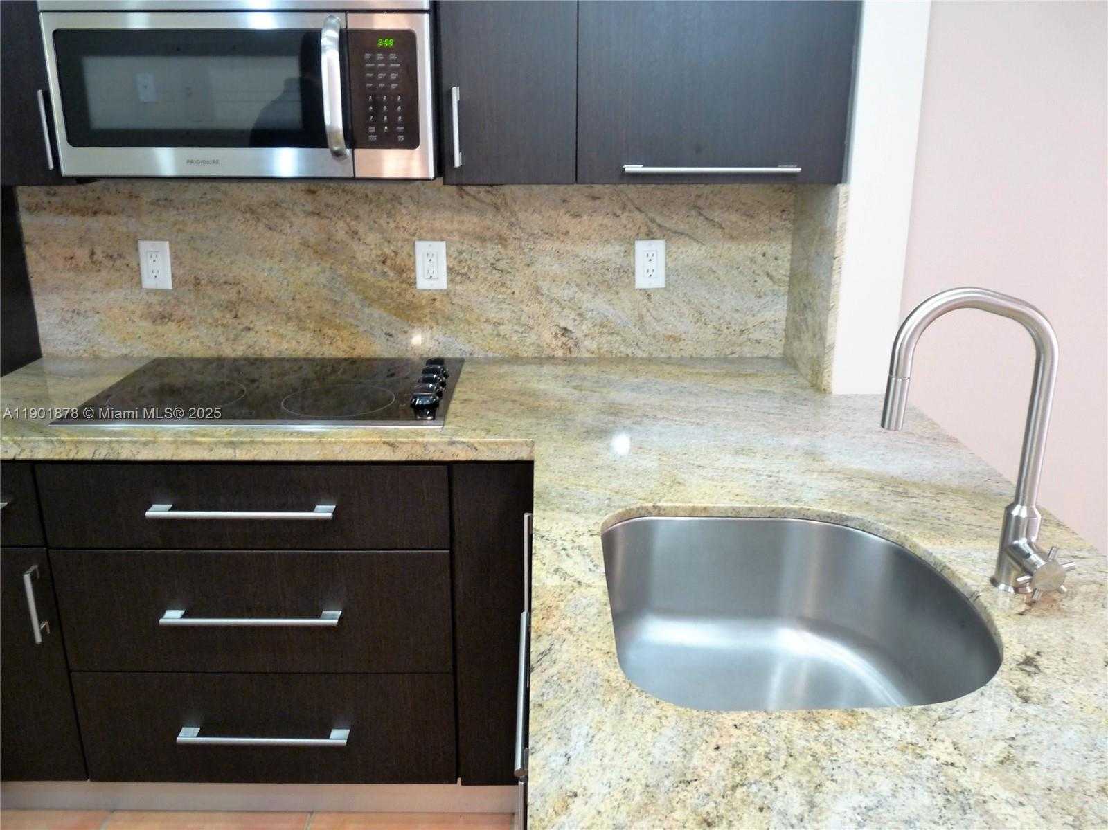 Small Image of 7701 CAMINO REAL #A202, Miami Number 12