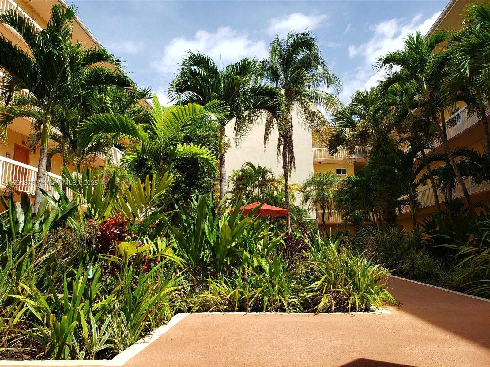 Small Image of 7701 CAMINO REAL #A202, Miami Number 13