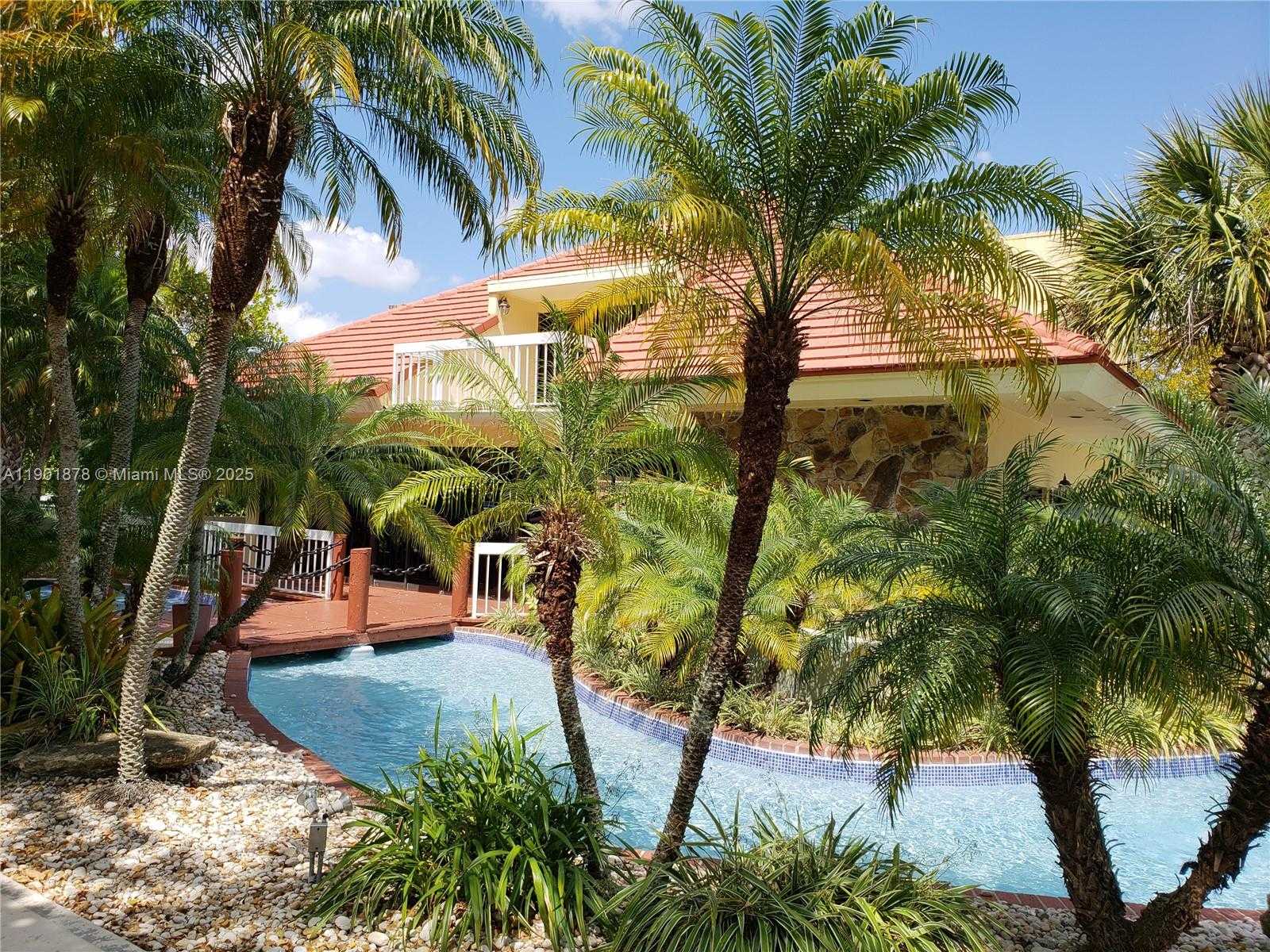 Small Image of 7701 CAMINO REAL #A202, Miami Number 18