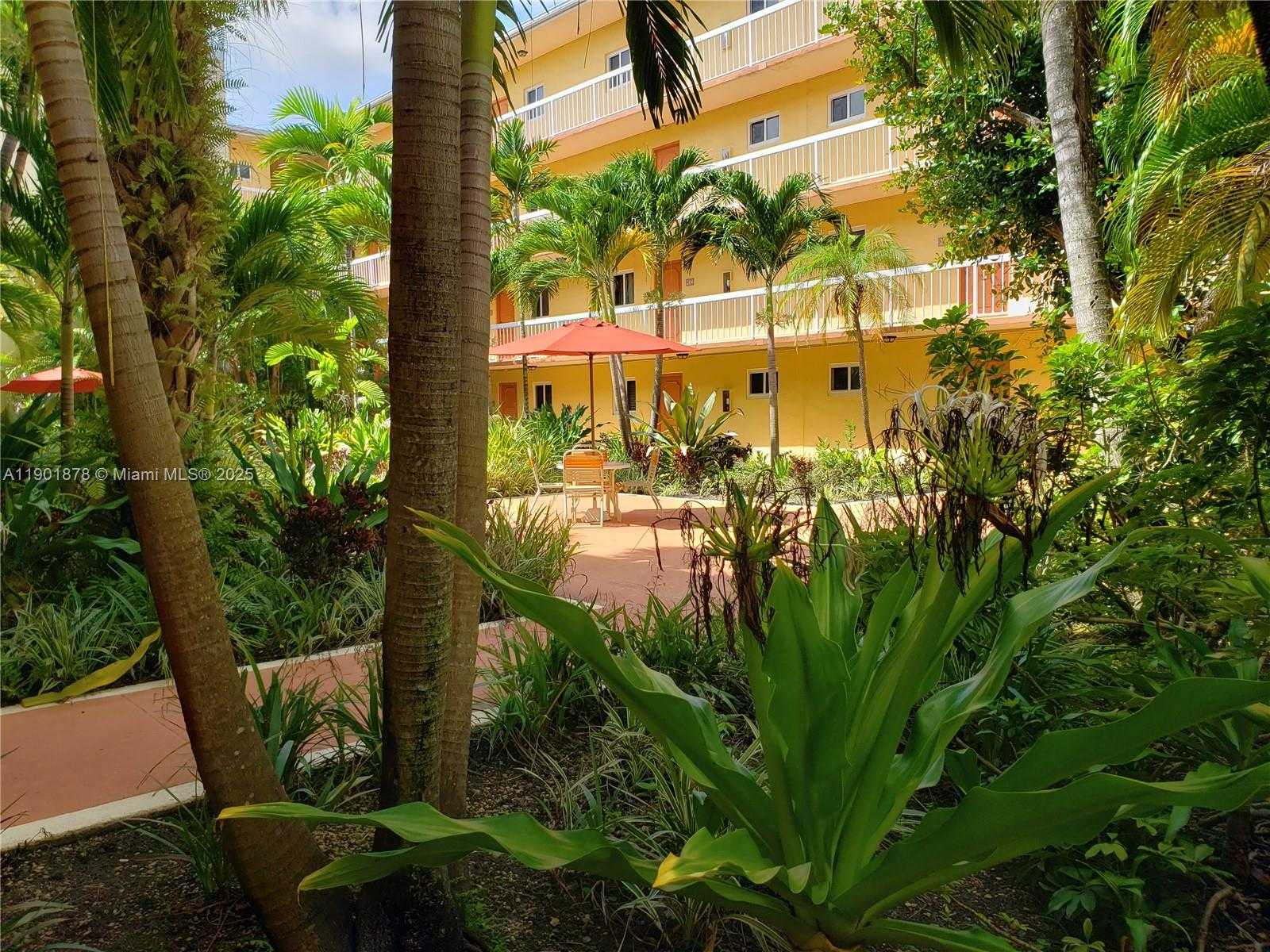 Small Image of 7701 CAMINO REAL #A202, Miami Number 23