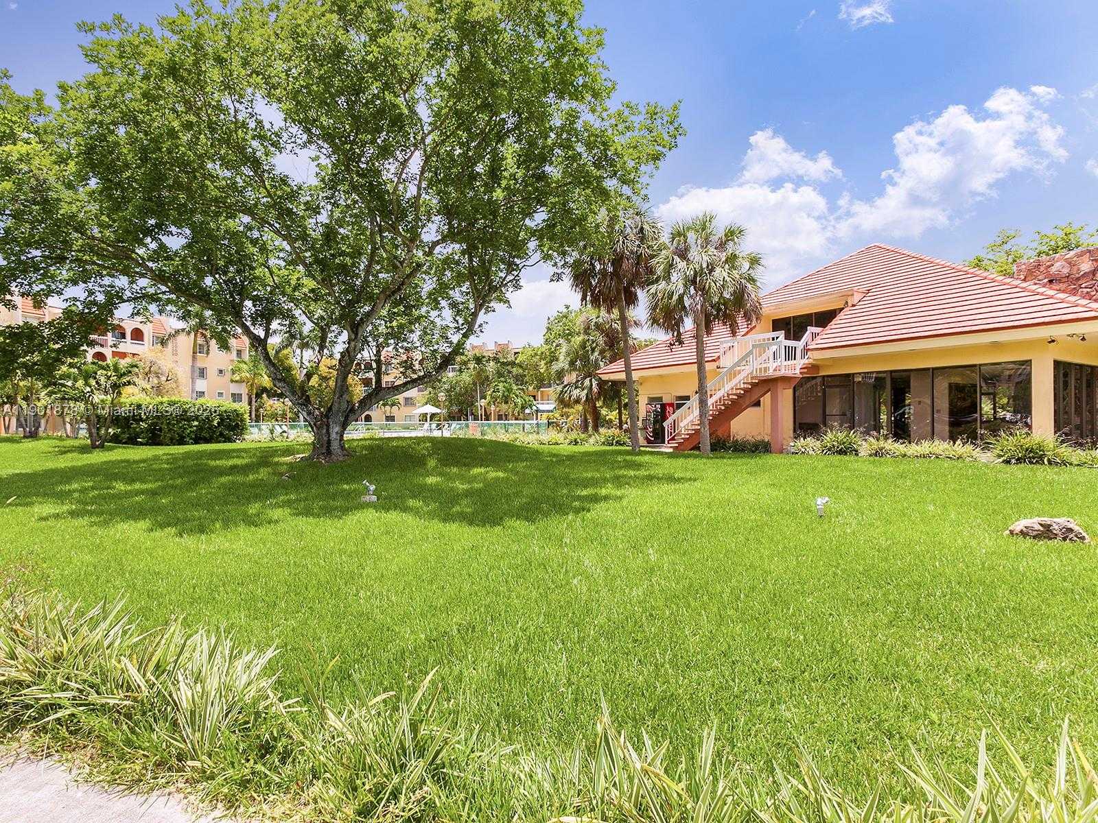 Small Image of 7701 CAMINO REAL #A202, Miami Number 26