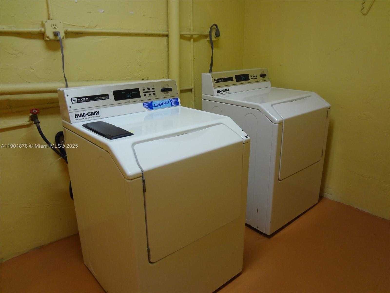 Small Image of 7701 CAMINO REAL #A202, Miami Number 32