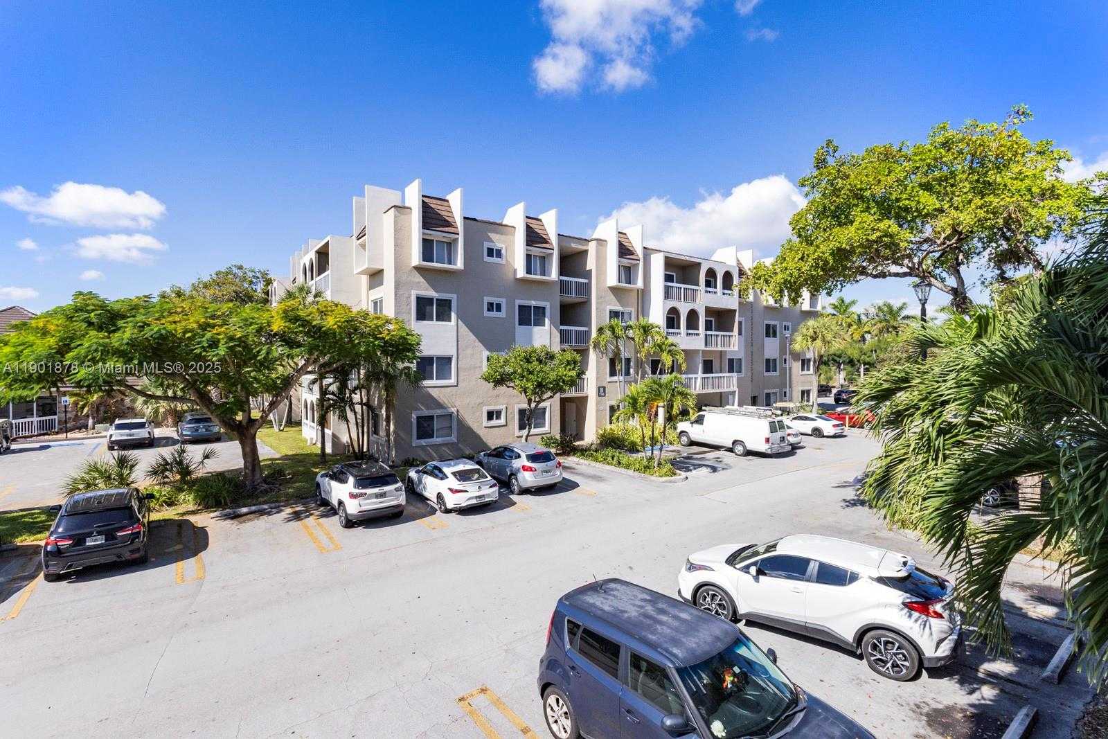 Small Image of 7701 CAMINO REAL #A202, Miami Number 35