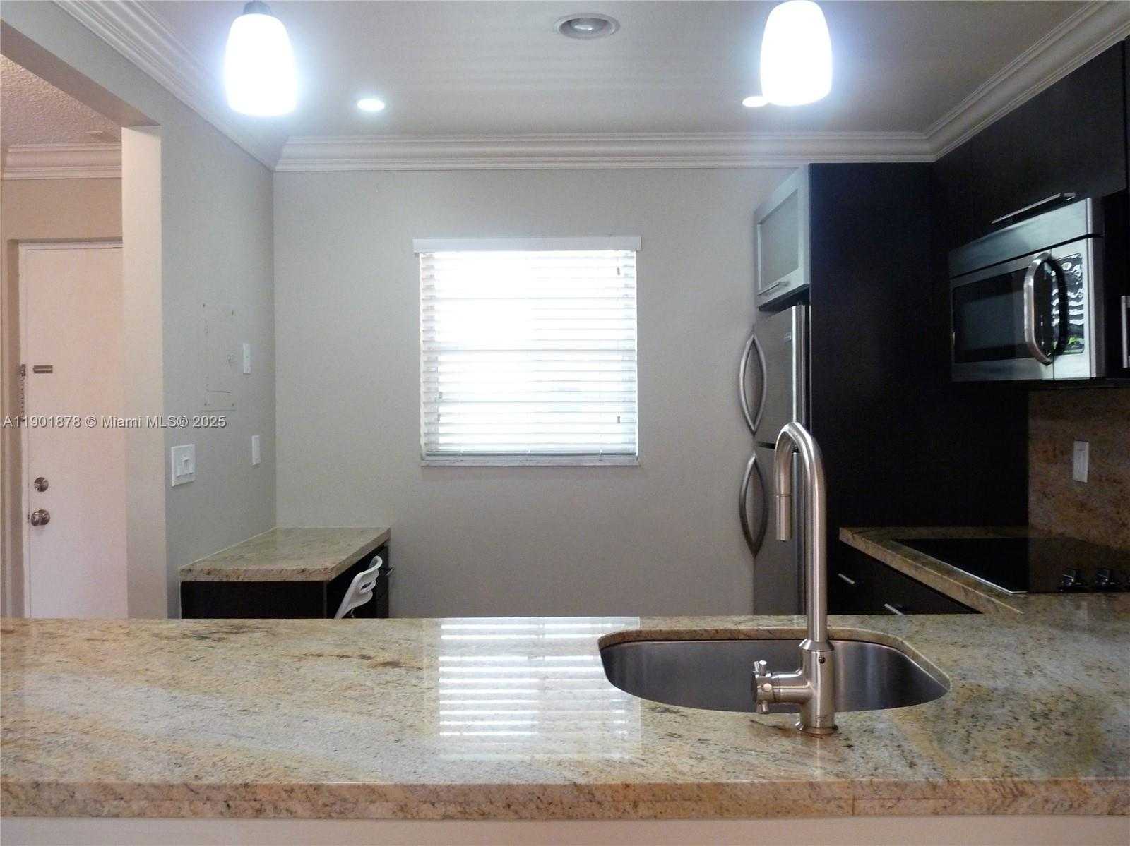 Small Image of 7701 CAMINO REAL #A202, Miami Number 6