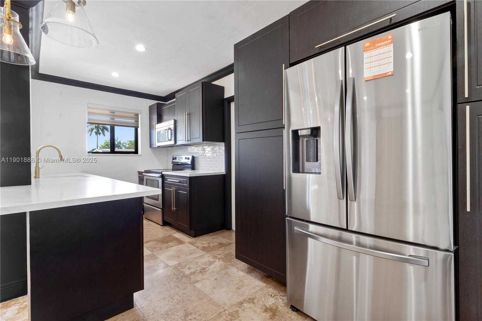 Small Image of 10981 SOUTH WEST 47TH ST, Miami Number 11