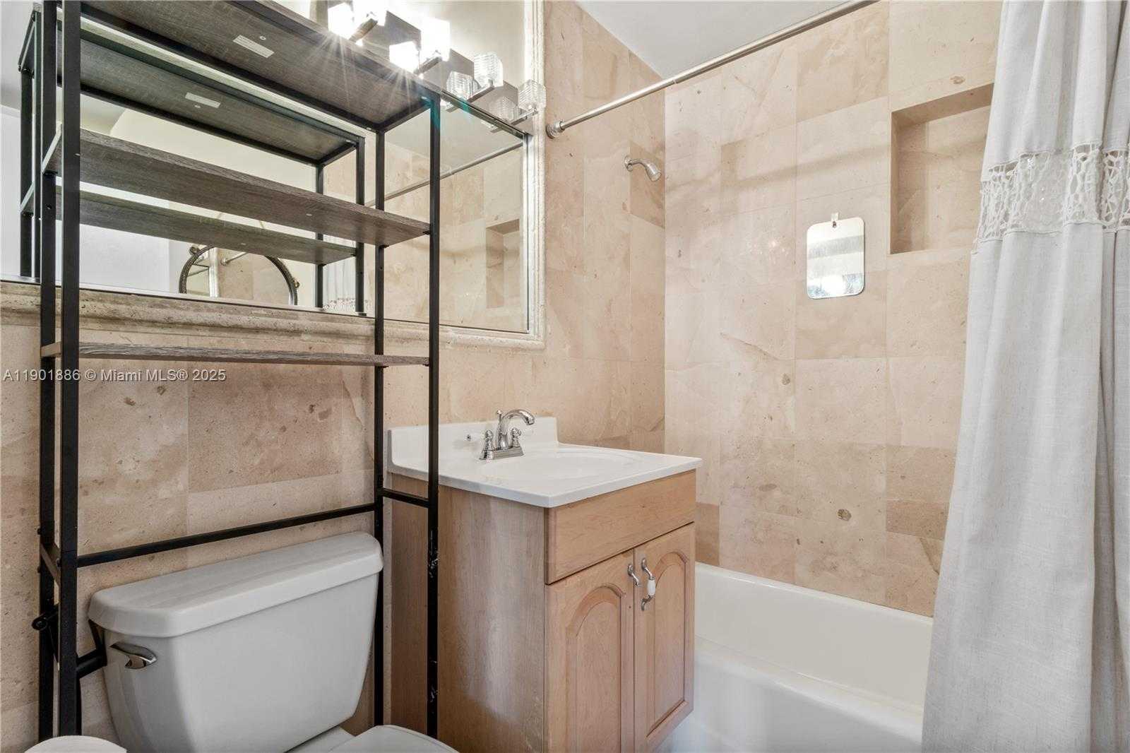 Small Image of 10981 SOUTH WEST 47TH ST, Miami Number 16