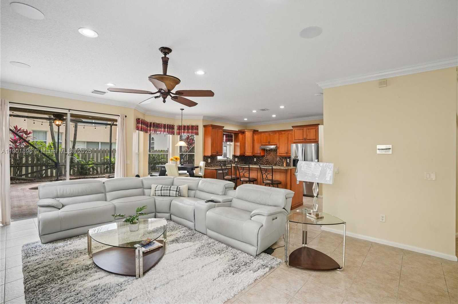 Imagen de Pequeño Objeto