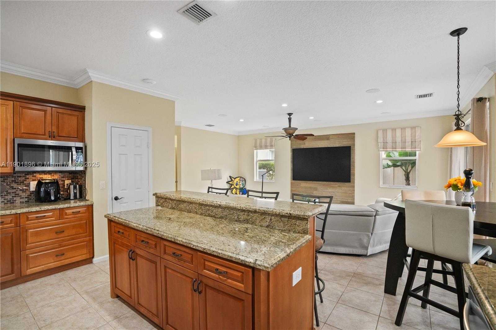 Imagen de Pequeño Objeto