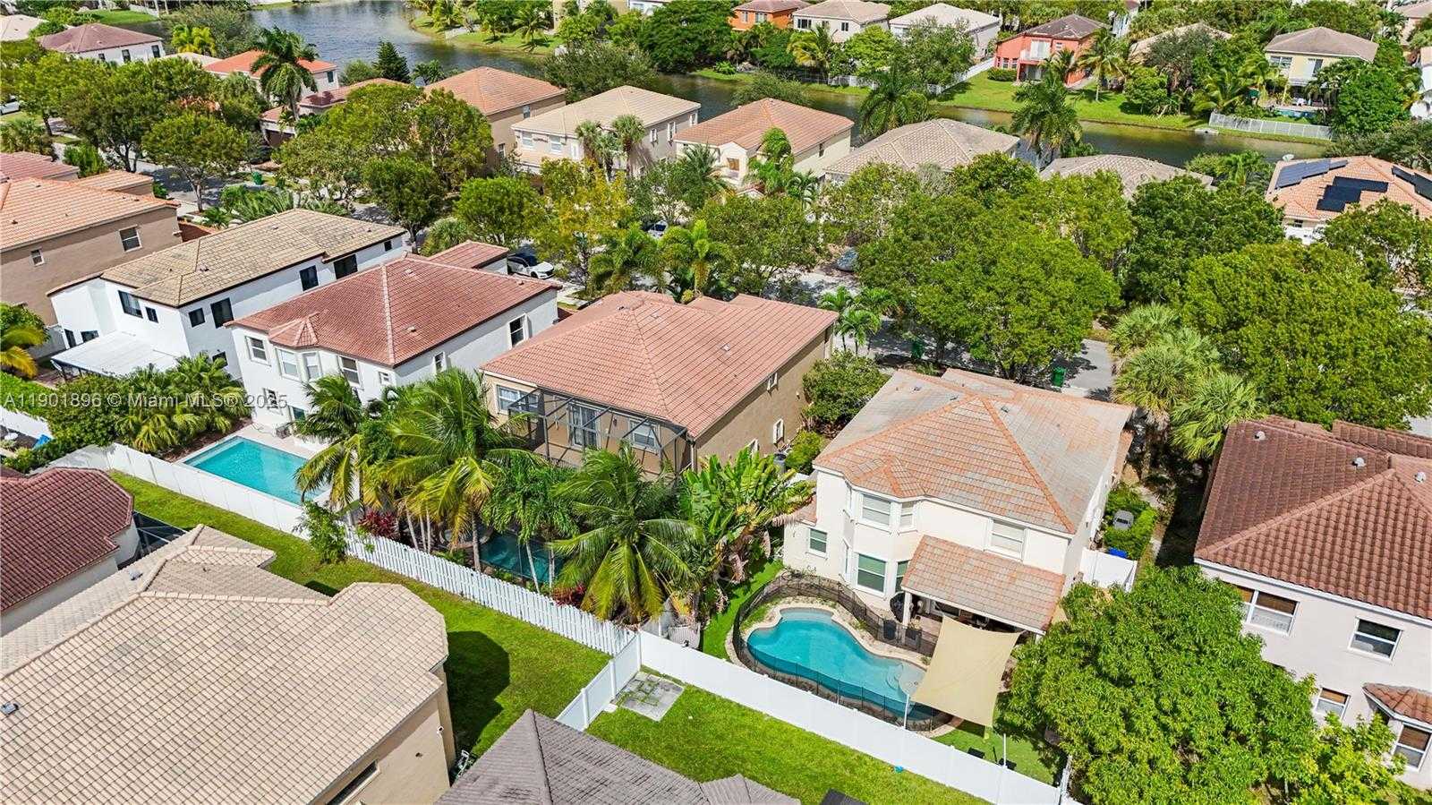 Imagen de Pequeño Objeto