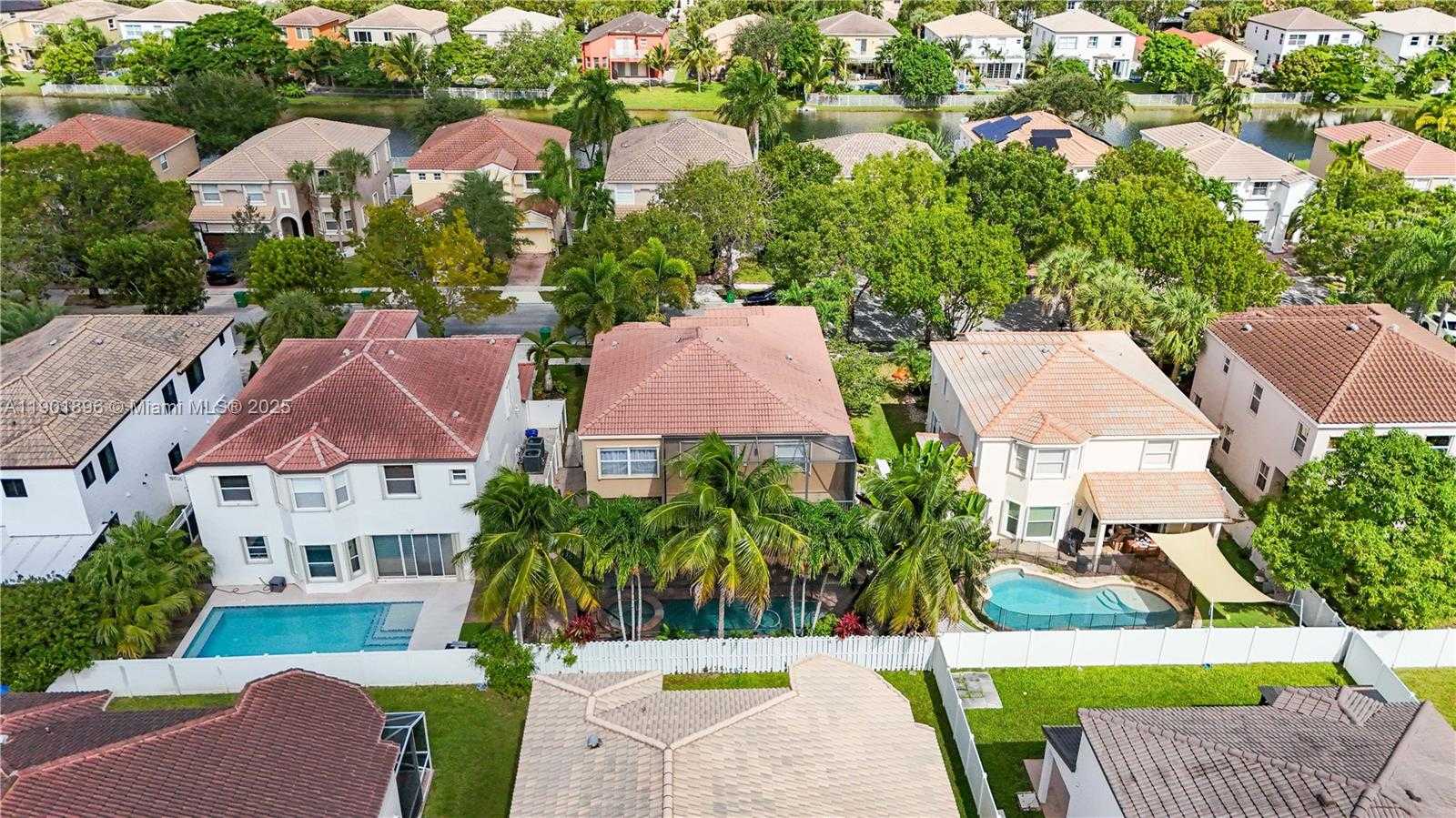 Imagen de Pequeño Objeto