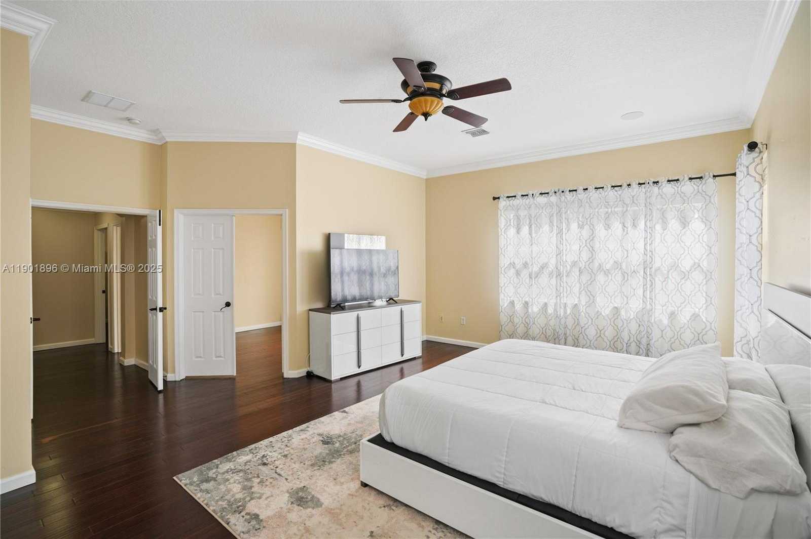 Imagen de Pequeño Objeto