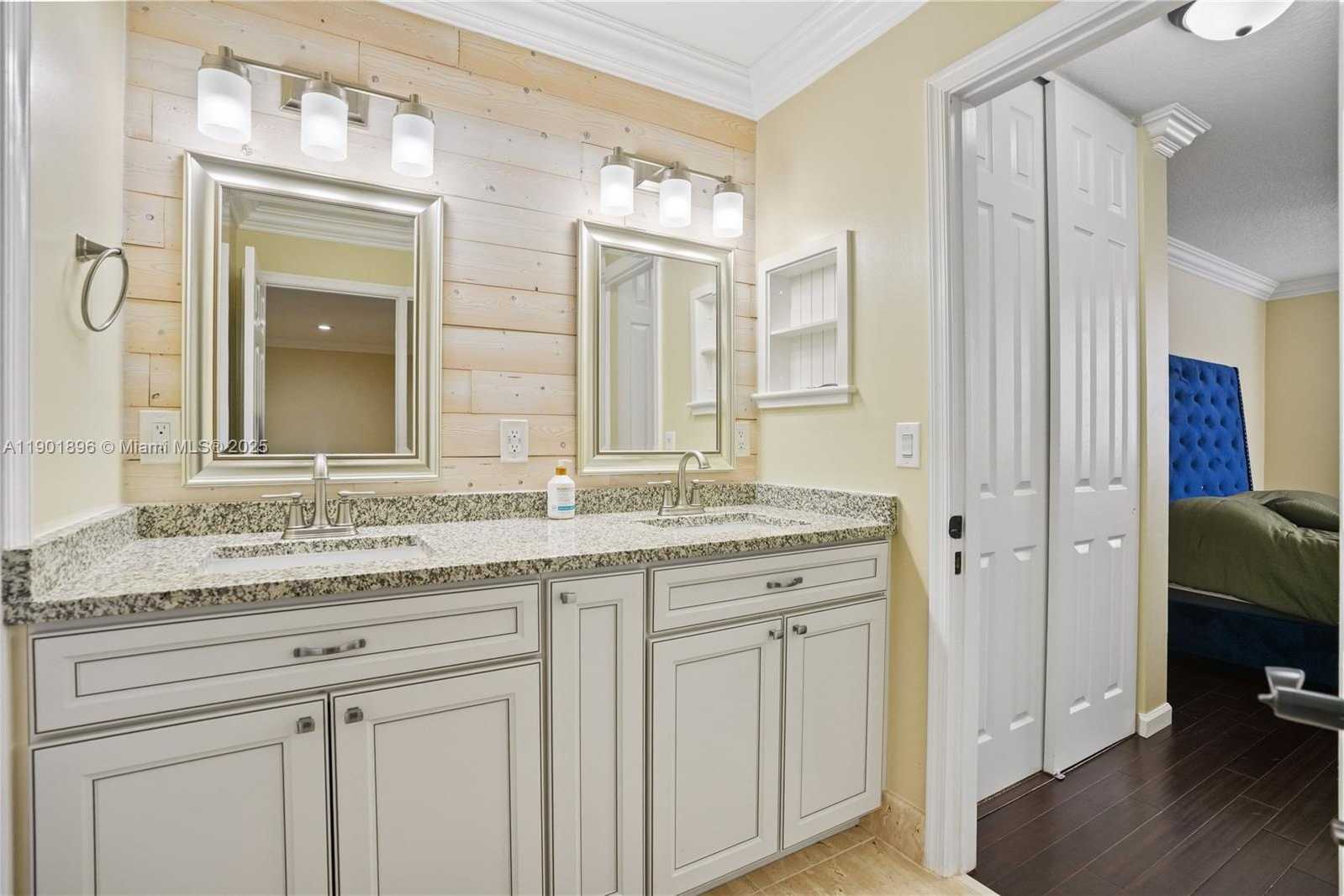 Imagen de Pequeño Objeto