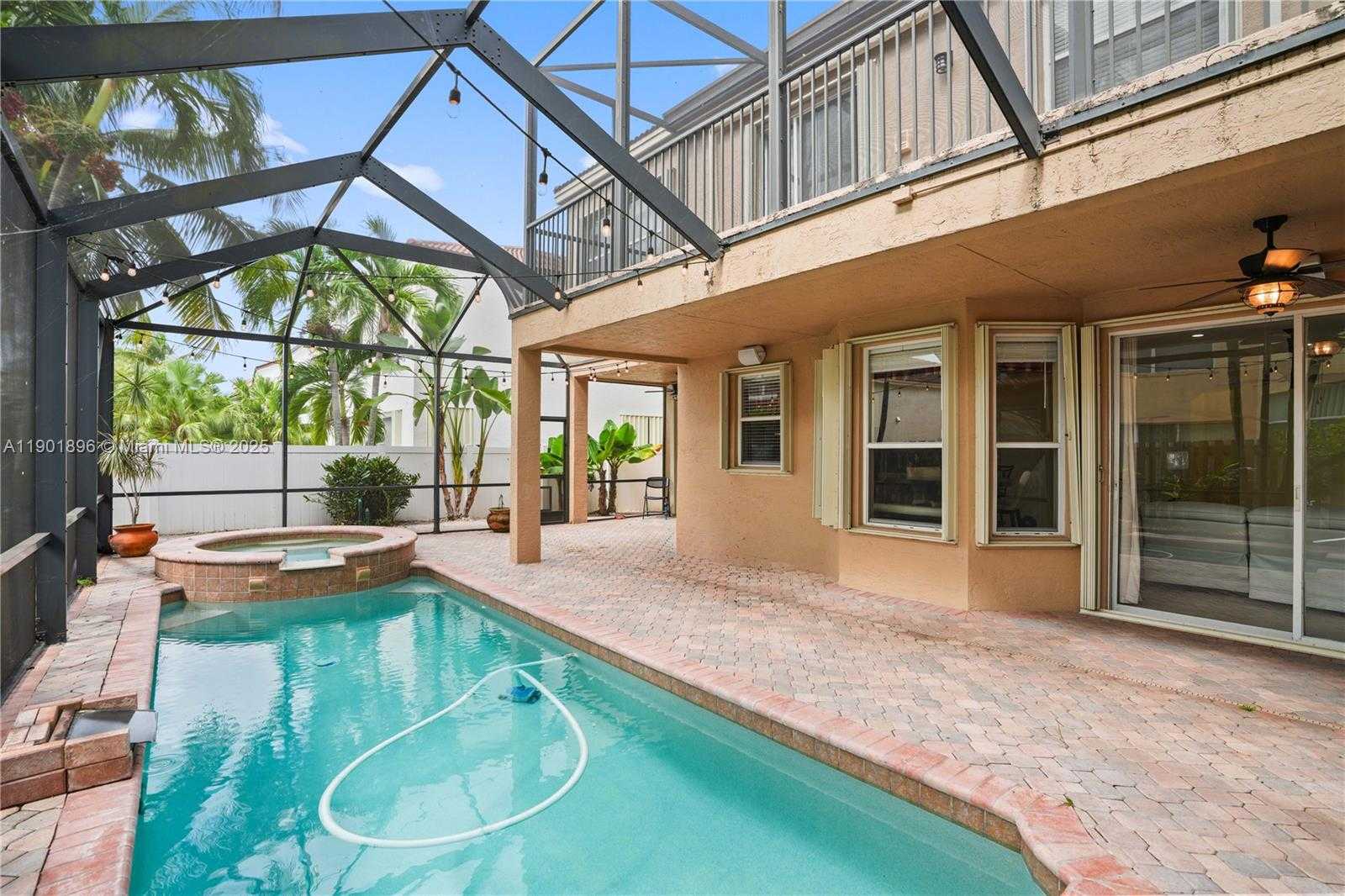 Imagen de Pequeño Objeto