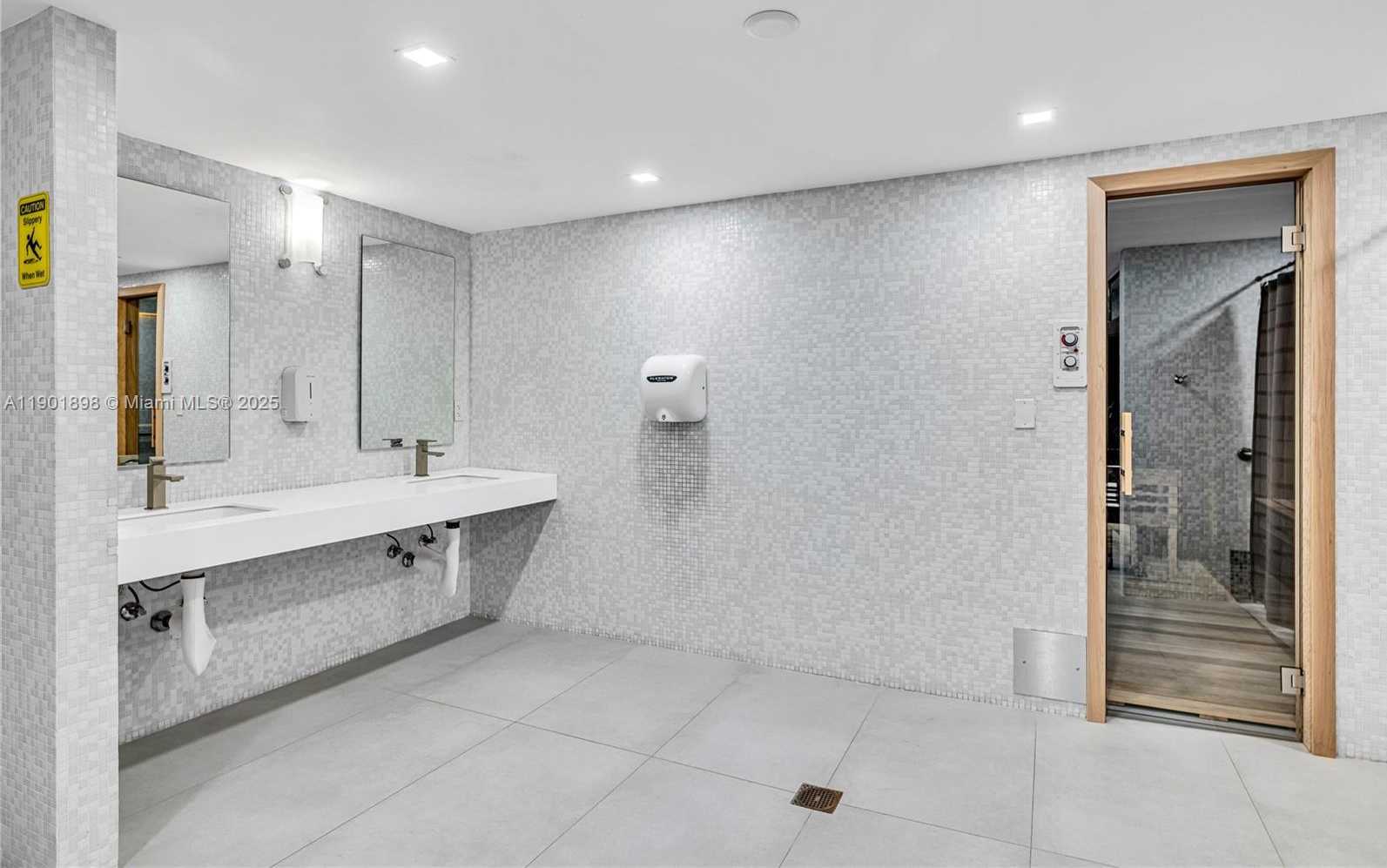 Small Image of 11 ISLAND AVE #1608, Miami Beach Number 51