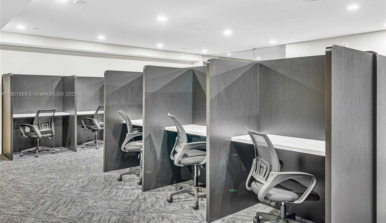 Small Image of 11 ISLAND AVE #1608, Miami Beach Number 58