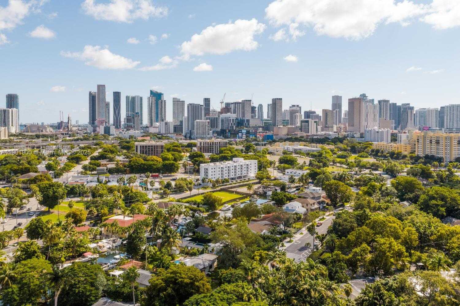 Imagen de Pequeño Objeto