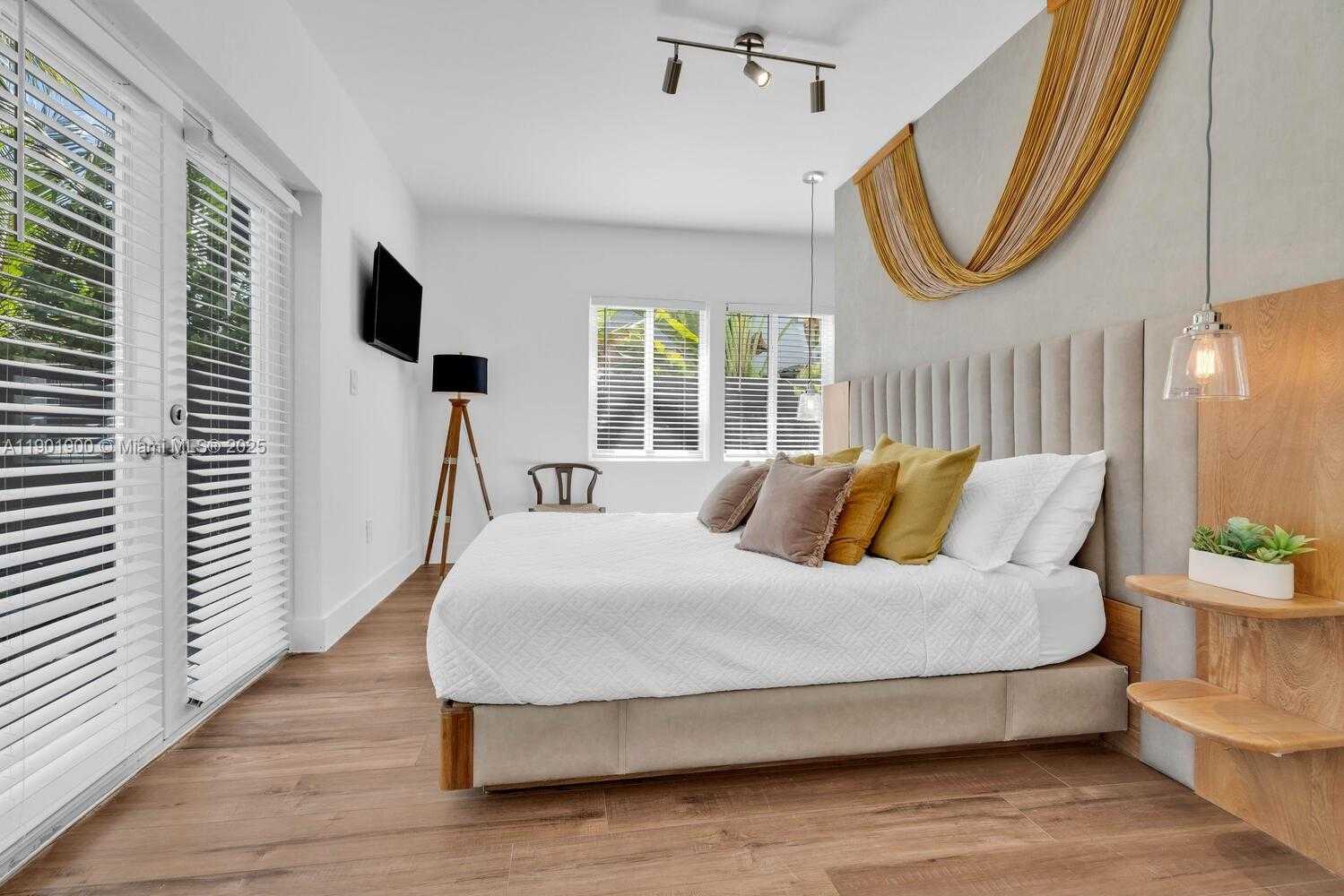 Imagen de Pequeño Objeto