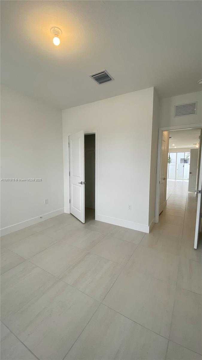 Small Image of 125 SOUTH WEST 171ST WAY #125, Pembroke Pines Number 10