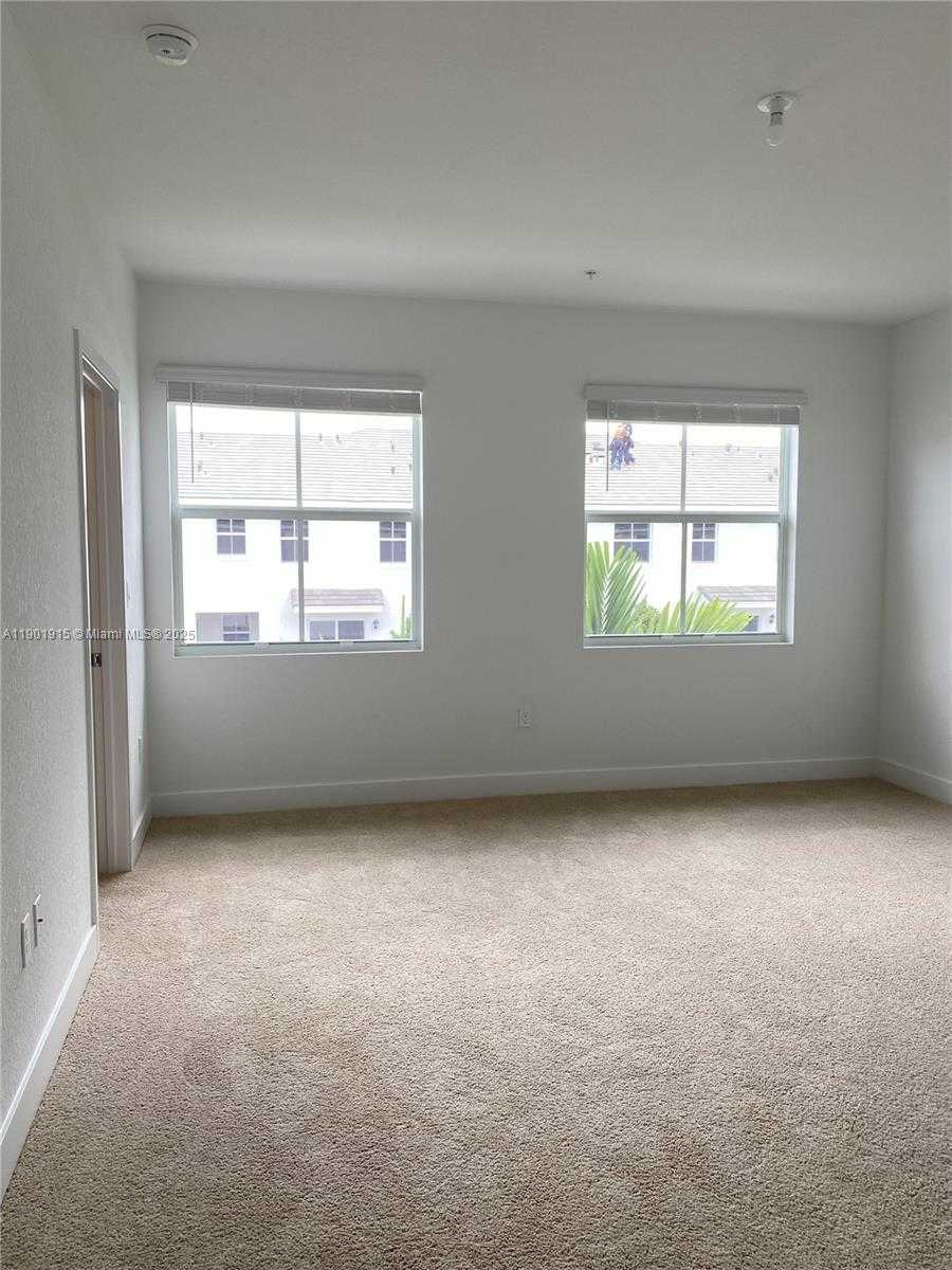 Small Image of 125 SOUTH WEST 171ST WAY #125, Pembroke Pines Number 15