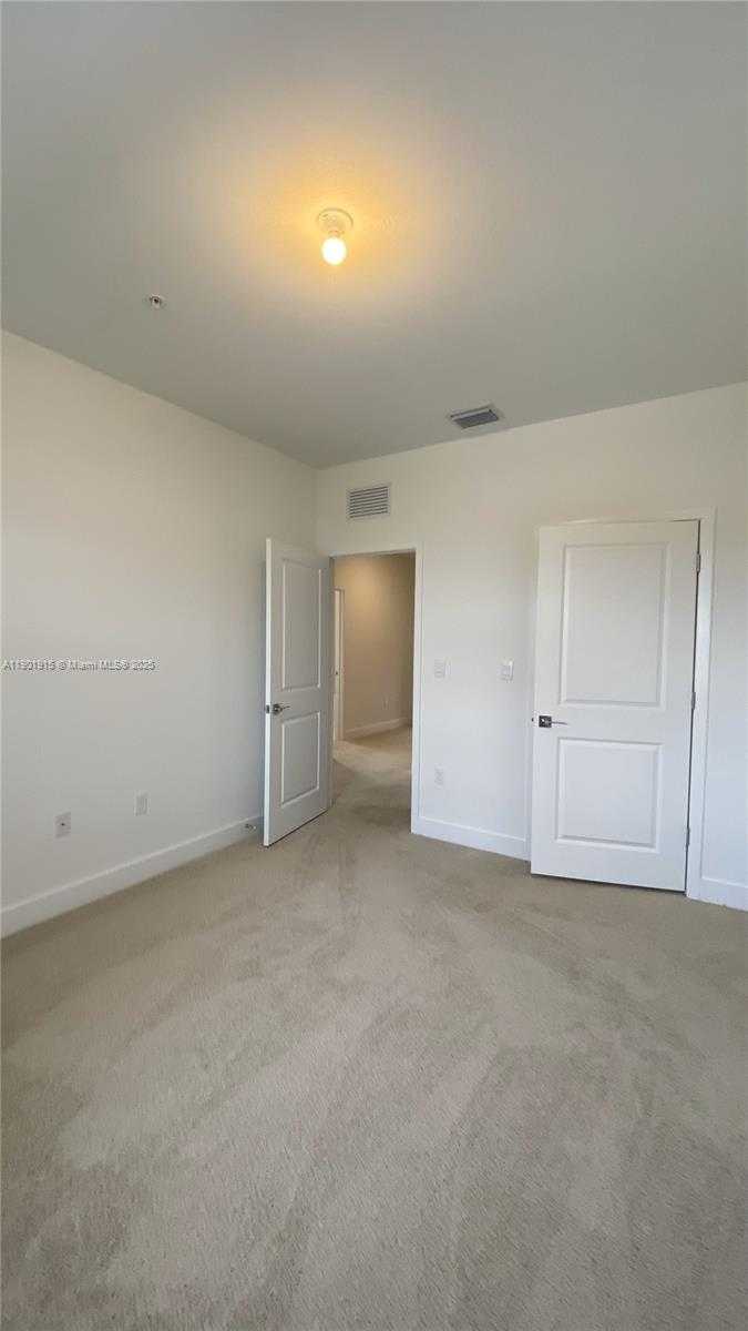 Small Image of 125 SOUTH WEST 171ST WAY #125, Pembroke Pines Number 17