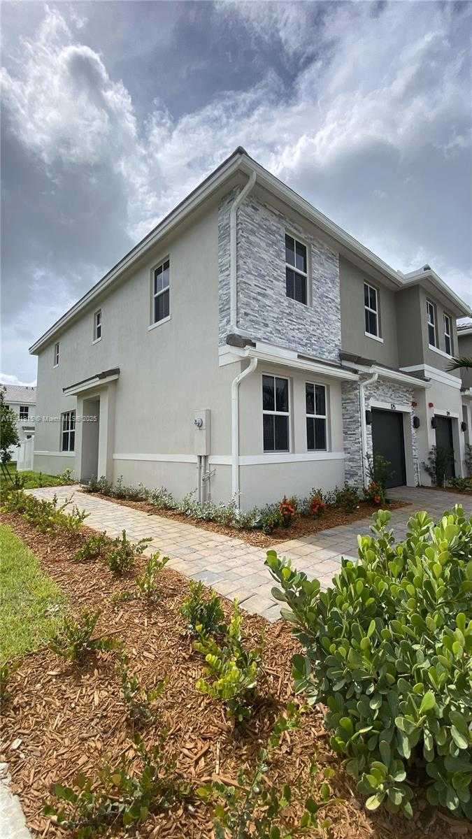 Small Image of 125 SOUTH WEST 171ST WAY #125, Pembroke Pines Number 2