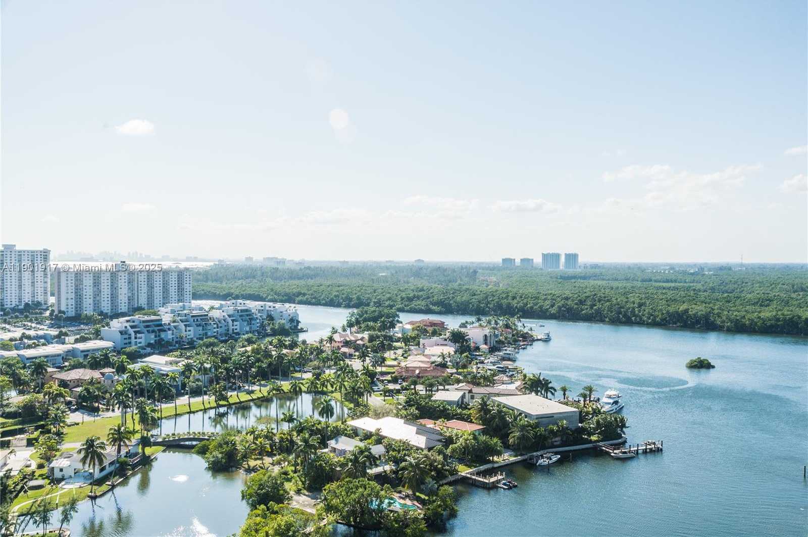 Imagen de Pequeño Objeto