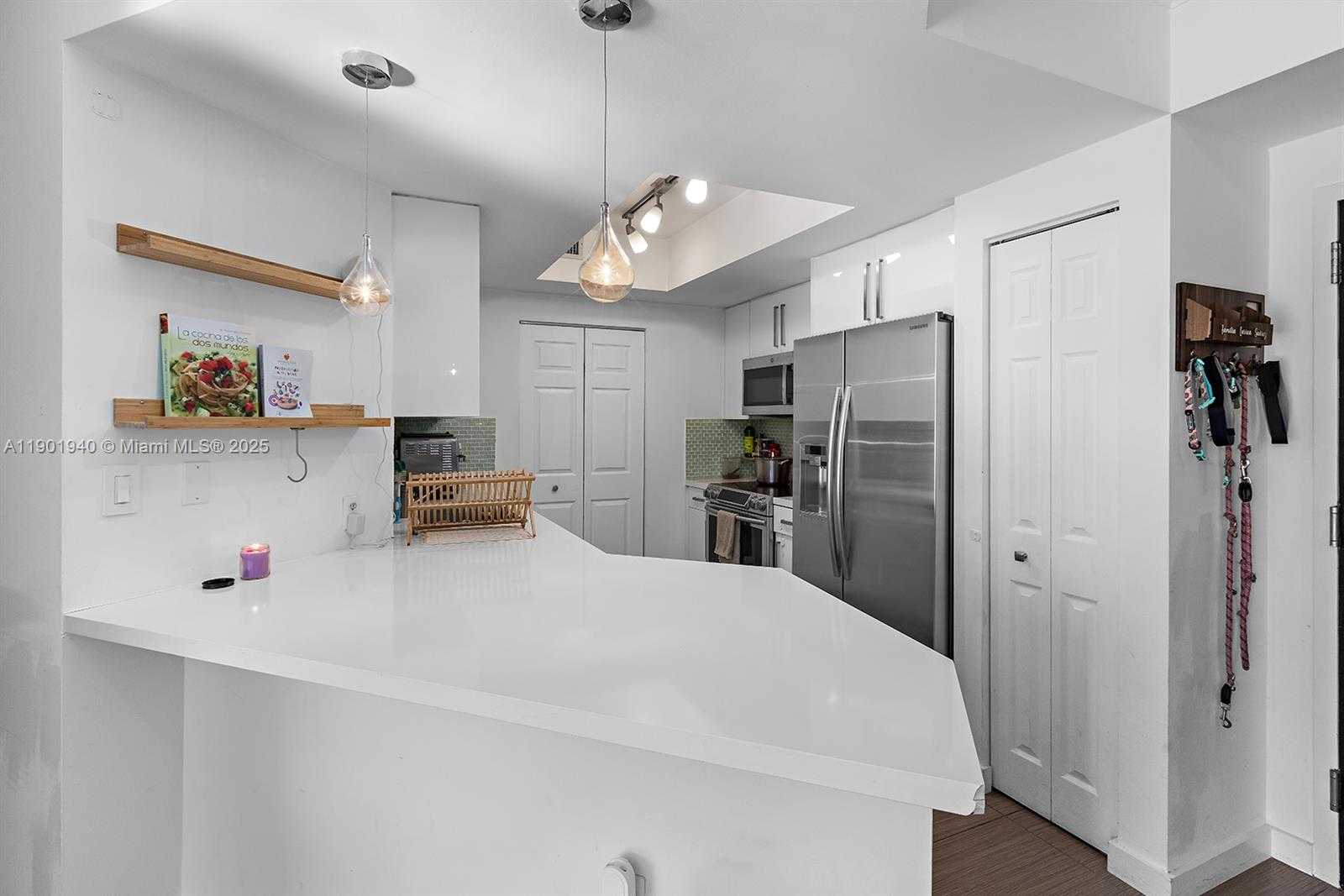 Small Image of 2000 NORTH BAYSHORE DR #519, Miami Number 2