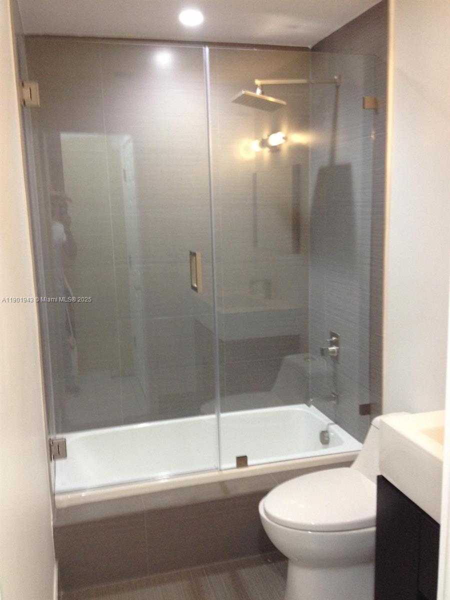 Small Image of 11031 SOUTH WEST 142ND PL, Miami Number 3