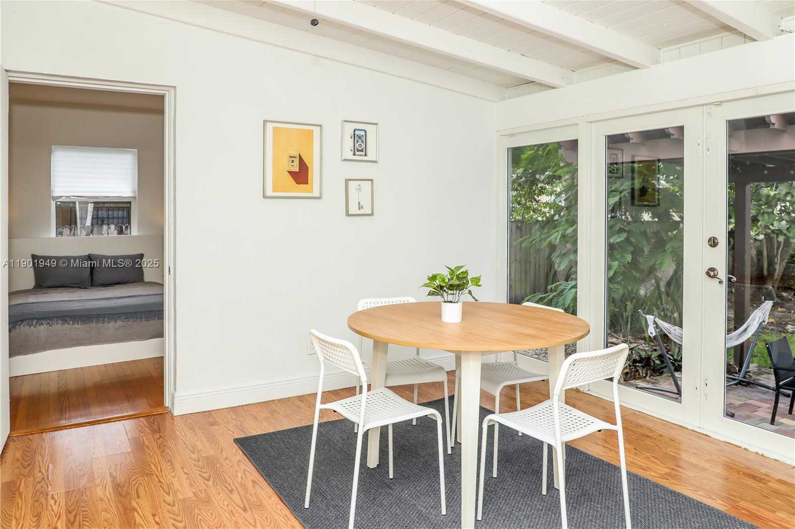 Small Image of 460 NORTH EAST 76TH ST, Miami Number 11