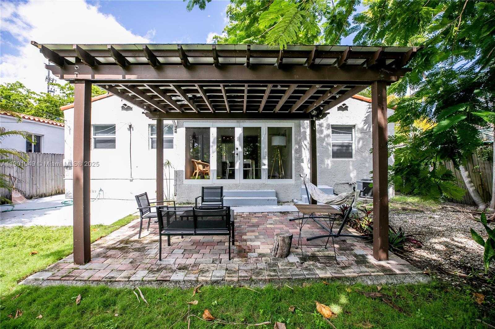 Small Image of 460 NORTH EAST 76TH ST, Miami Number 21