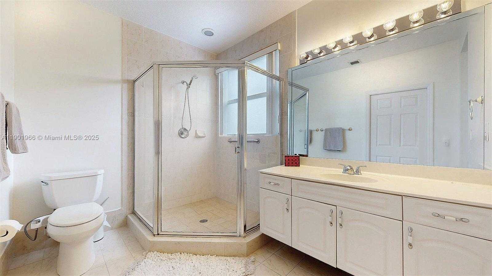 Small Image of 12567 SOUTH WEST 121ST AVE, Miami Number 13