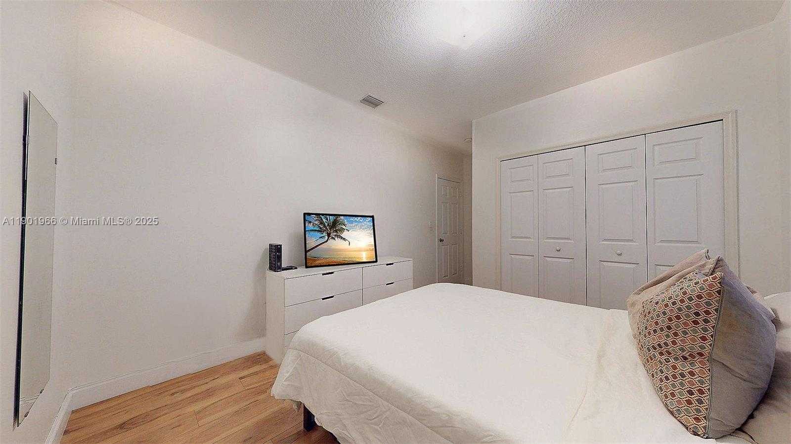 Small Image of 12567 SOUTH WEST 121ST AVE, Miami Number 19