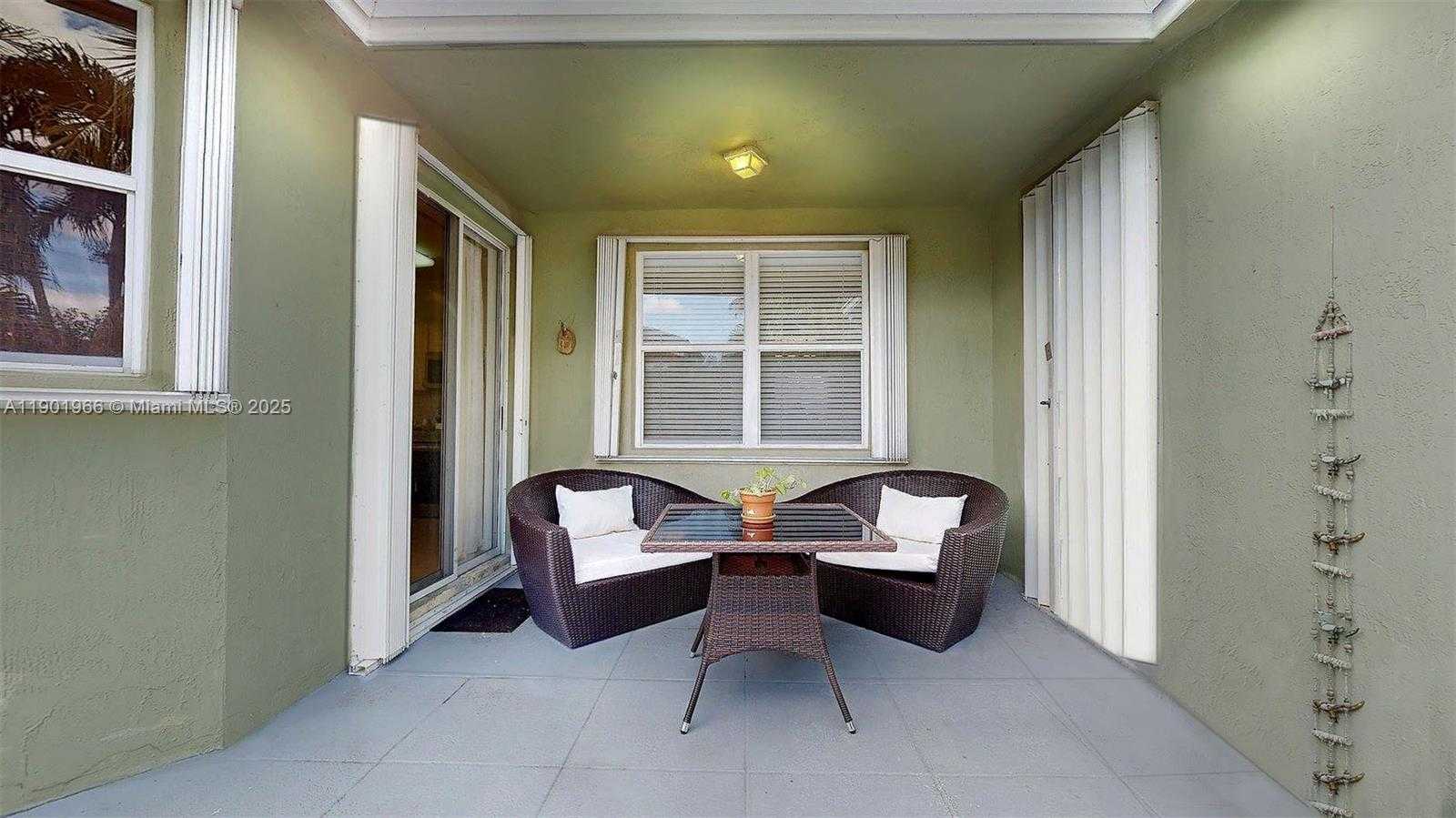 Small Image of 12567 SOUTH WEST 121ST AVE, Miami Number 21