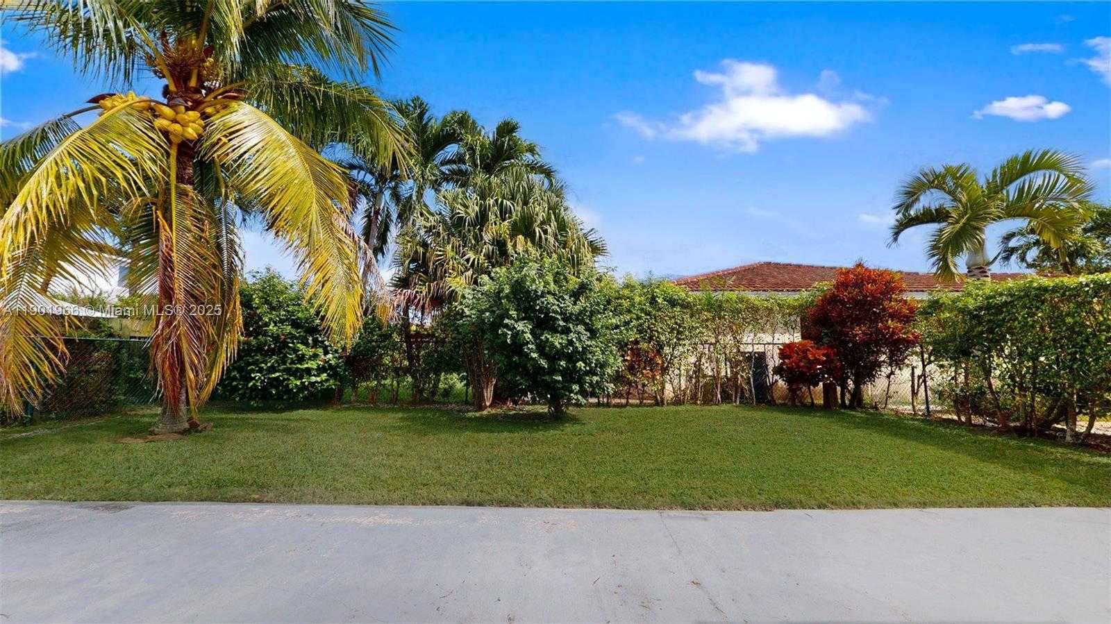 Small Image of 12567 SOUTH WEST 121ST AVE, Miami Number 22