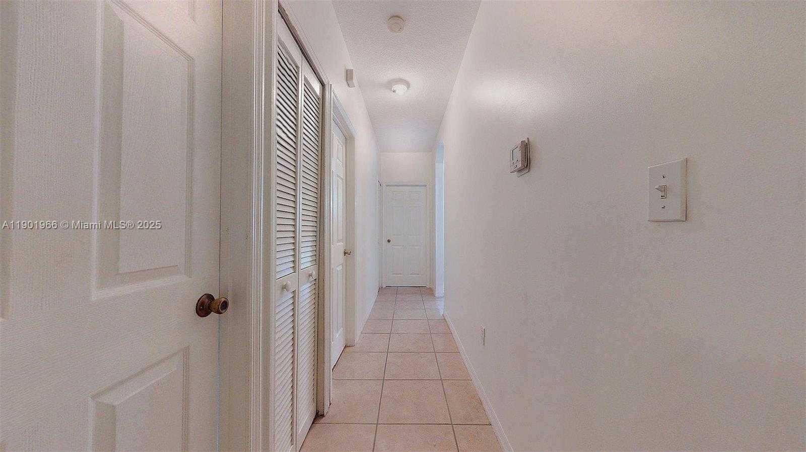 Small Image of 12567 SOUTH WEST 121ST AVE, Miami Number 9