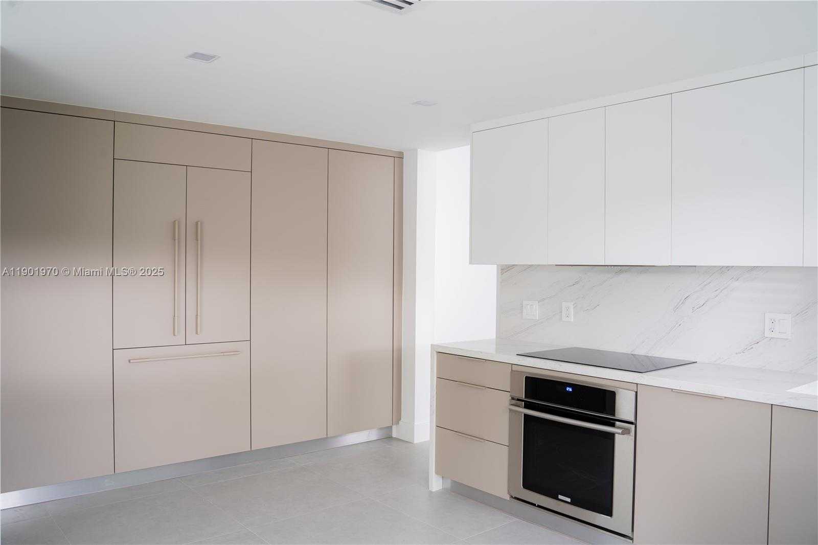 Small Image of 10996 NORTH WEST 58TH TER, Doral Number 16