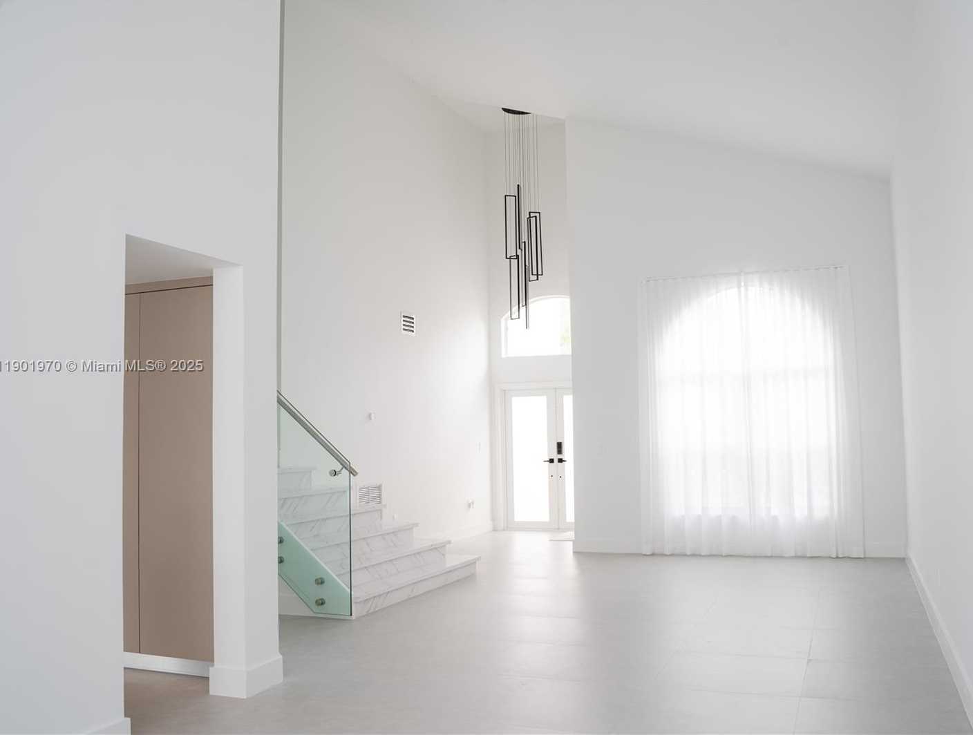 Small Image of 10996 NORTH WEST 58TH TER, Doral Number 3