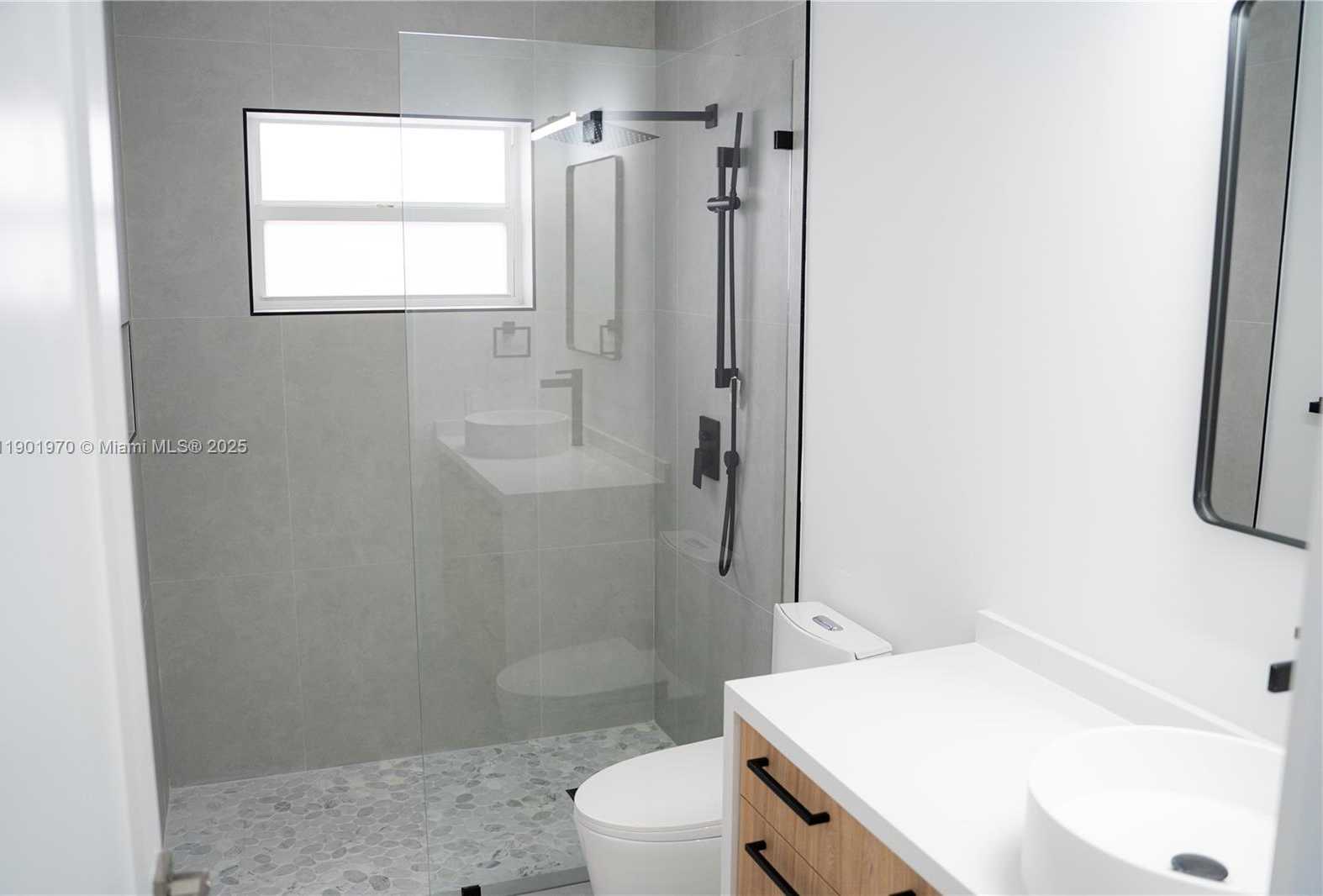 Small Image of 10996 NORTH WEST 58TH TER, Doral Number 39