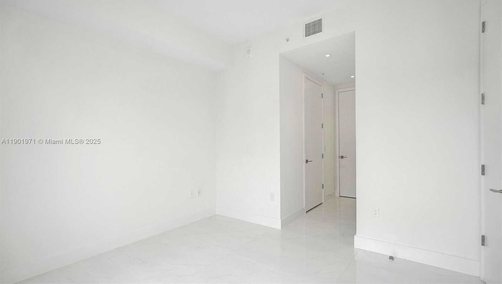 Small Image of 301 ALTARA AVE #801, Coral Gables Number 14