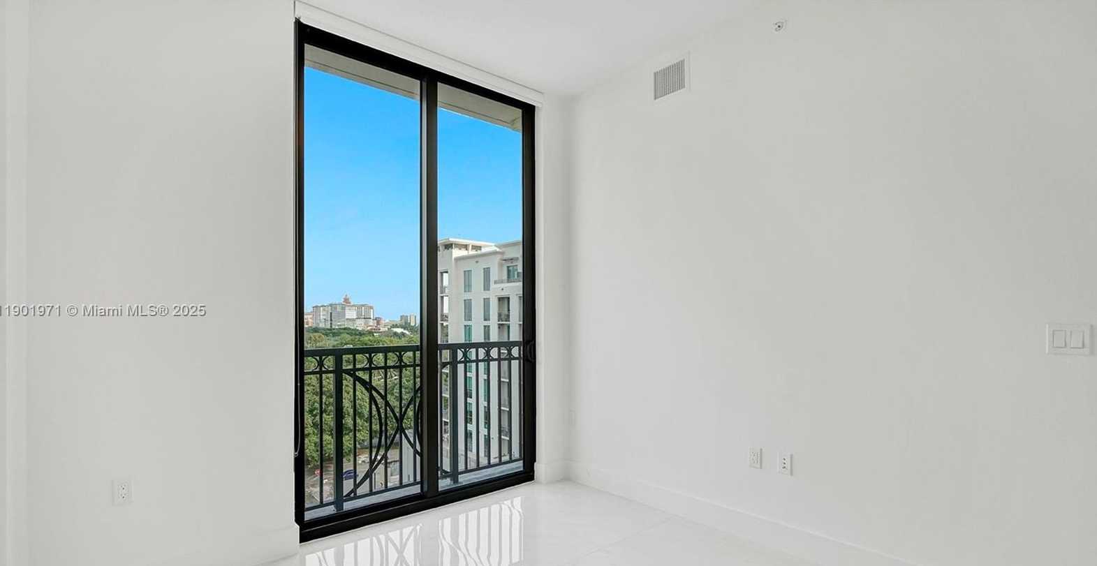 Small Image of 301 ALTARA AVE #801, Coral Gables Number 25